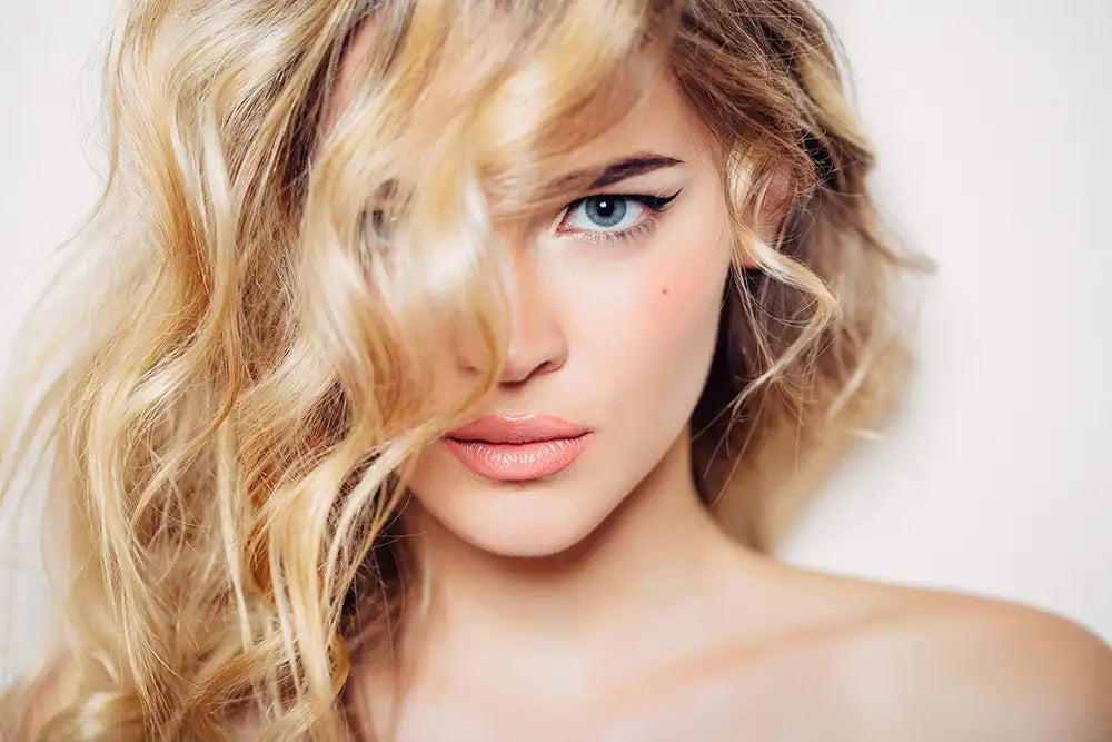 Wavy hair girl